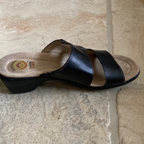 Earth Spirit Lissa Black Leather Comfort Slip On Sandals Womens Beach Size 9 - Picture 5 of 10